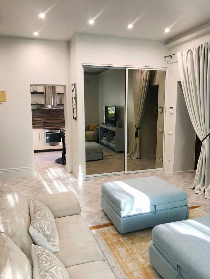 Luxury Old Town Apartment Вилнюс Екстериор снимка